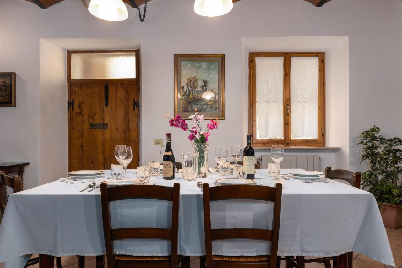 Enchanting Flat With Patio In Abbadia A Isola Monteriggioni Ngoại thất bức ảnh