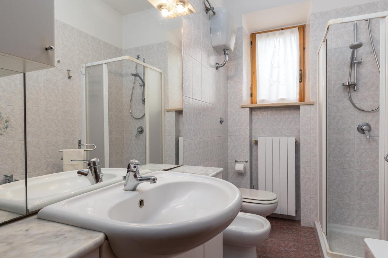 Enchanting Flat With Patio In Abbadia A Isola Monteriggioni Ngoại thất bức ảnh