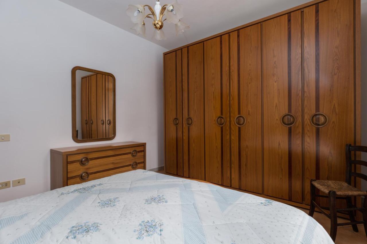 Enchanting Flat With Patio In Abbadia A Isola Monteriggioni Ngoại thất bức ảnh